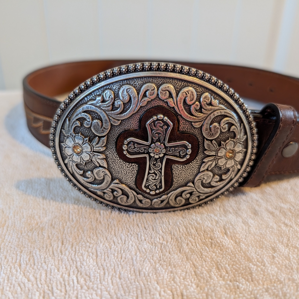 Ariat Western Belt With Cross Buckle - Picture 2 of 4
